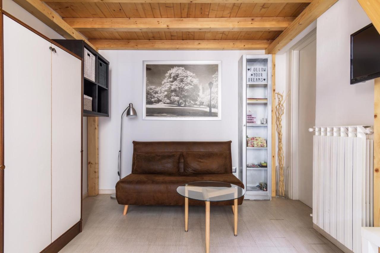 Charming Nest In The Heart Of Milano-Isola Apartment Bagian luar foto